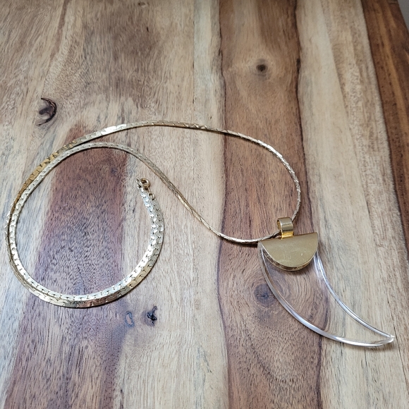 Long gold chain and see through resin pendant necklace - Picture 7 of 7